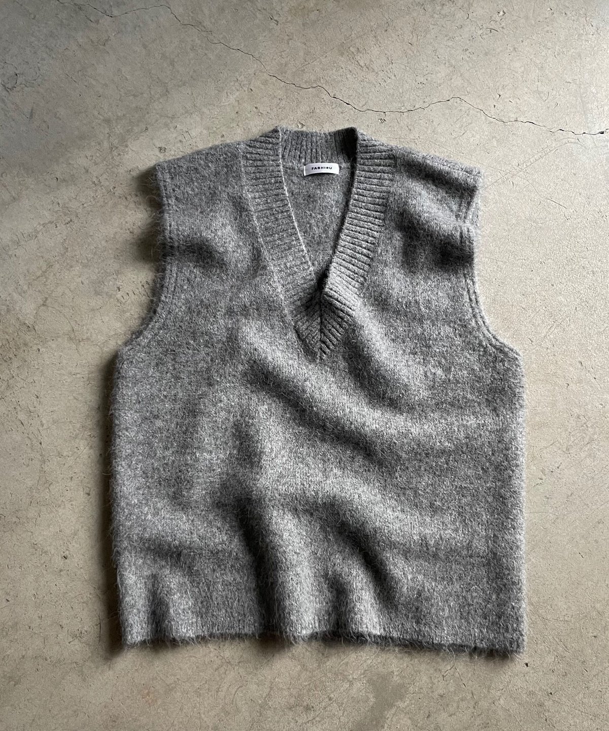 コンビニ受取対応商品】 ベスト/ジレ V neck shaggy knit vest 