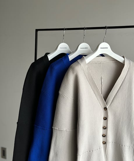 curved form V neck cardigan/3color