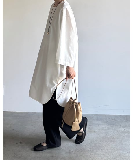 【FINE】back button tunic shirt