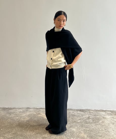【FINE】triangle wool shawl