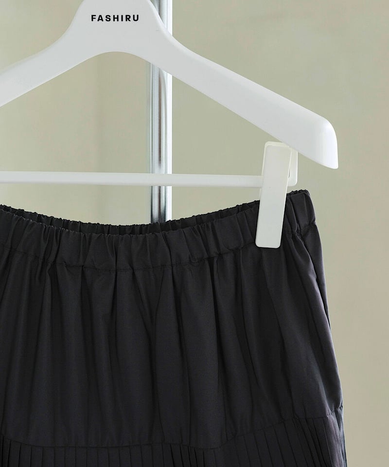 taffeta pleated skirt | F A S H I R U taffeta pleated skirt | F A S H I R U