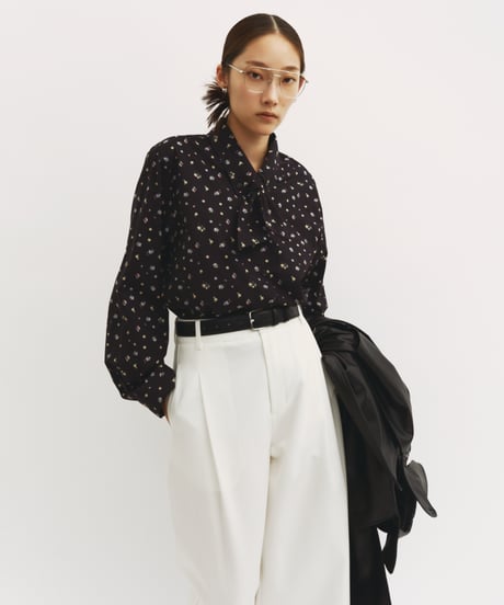 【FINE】tiny flower tie blouse/2color