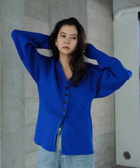 curved form V neck cardigan/3color