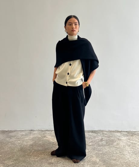 【FINE】triangle wool shawl