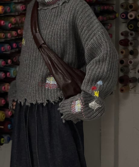 embroidery wool high neck knit