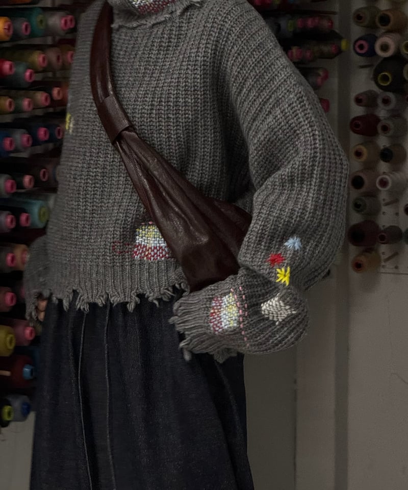 embroidery wool high neck knit | F A S H I R U