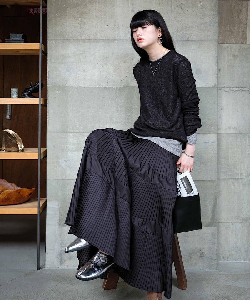 taffeta pleated skirt | F A S H I R U taffeta pleated skirt | F A S H I R U
