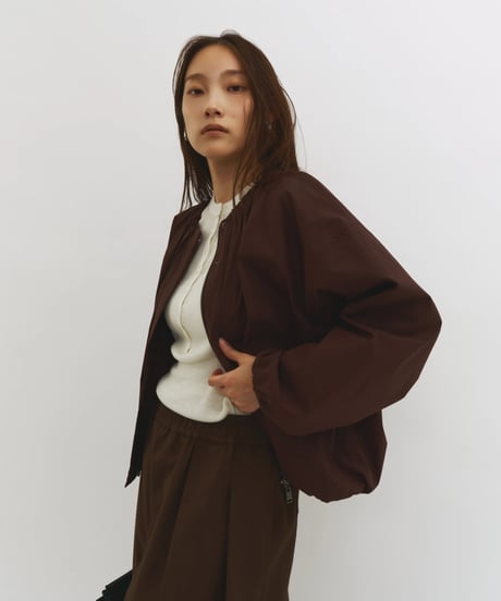【FINE】gather no-collar blouson/2color