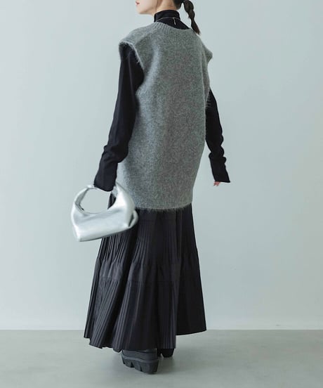 V neck shaggy knit vest/2color