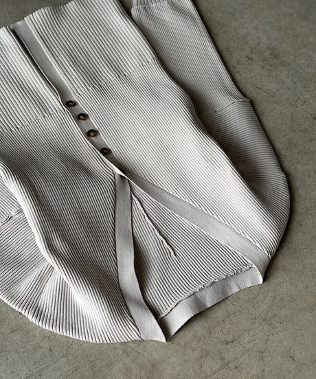 curved form V neck cardigan/3color