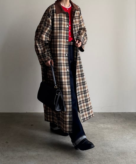 check soutien collar coat