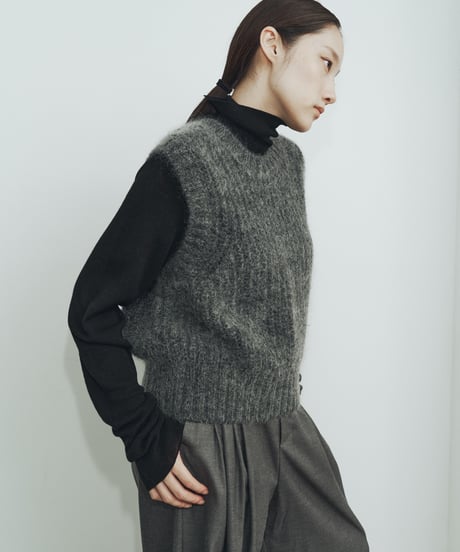 【FINE】mohair & wool crew neck vest/3color