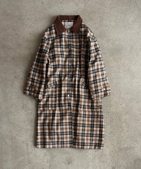 check soutien collar coat