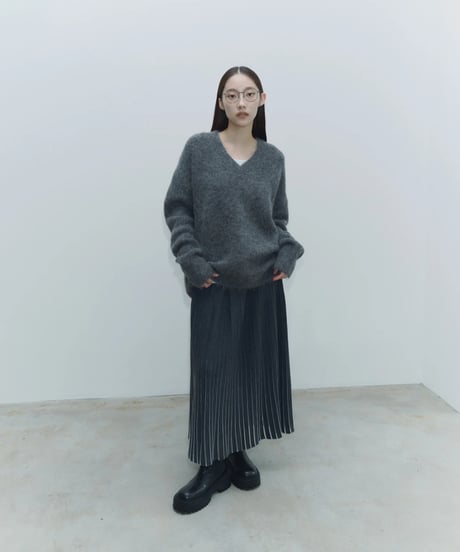 【FINE】metallic hem pleats knit SK/2color