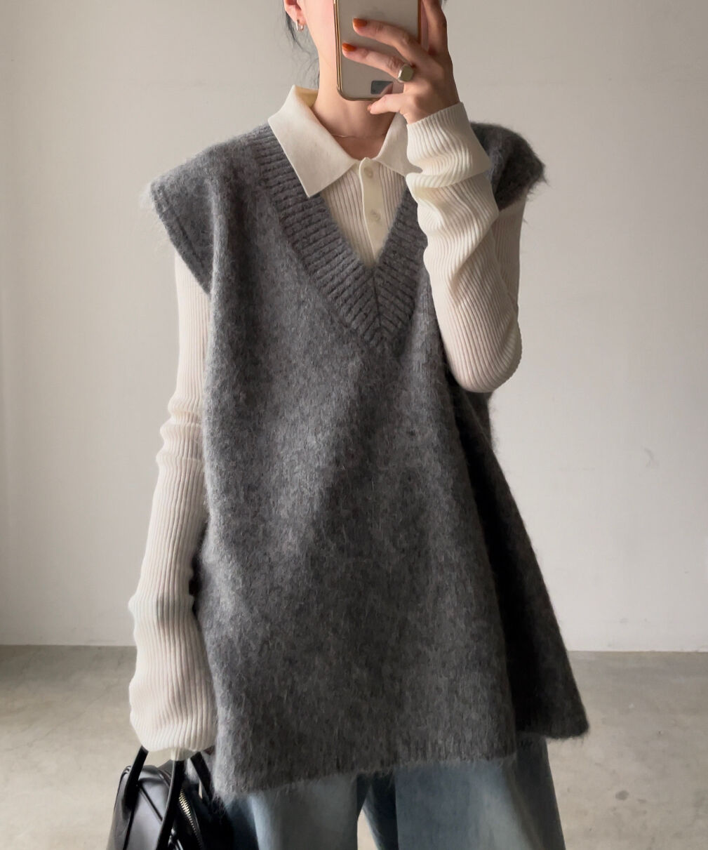 予約】V neck shaggy knit vest 10月下旬入荷分 | F A S H...