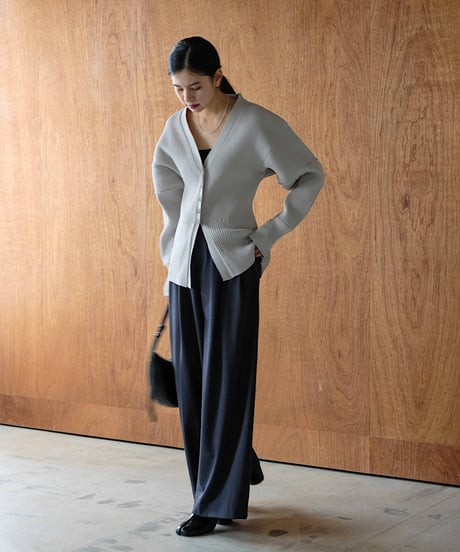 curved form V neck cardigan/3color