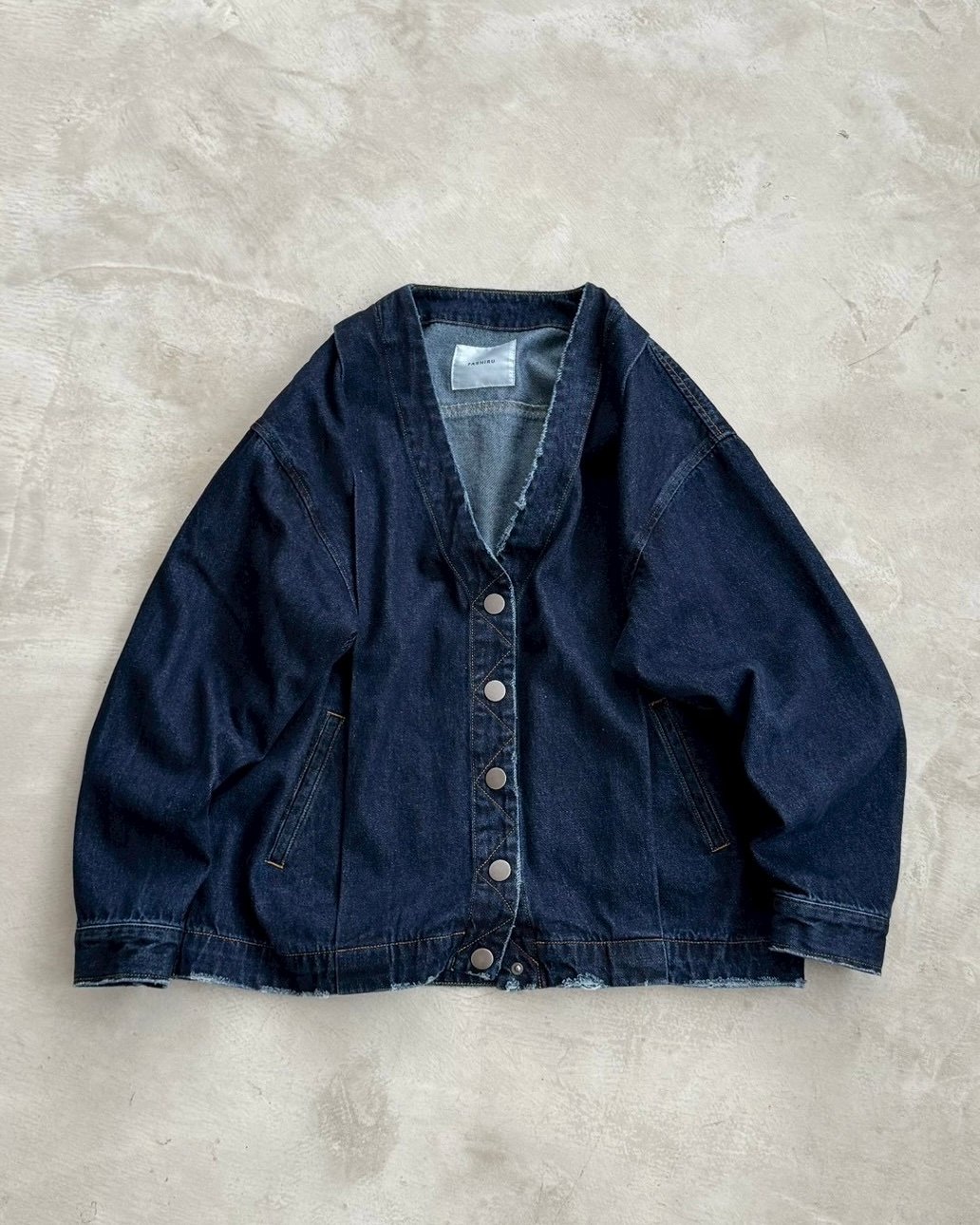 V neck denim jacket | F A S H I R U