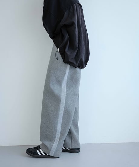 line curve sweat pants/2color