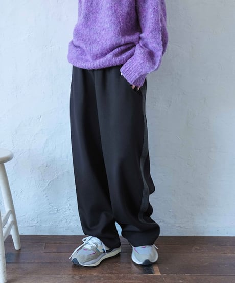 line curve sweat pants/2color