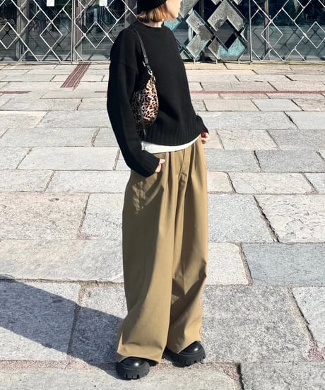 FASHIRU ベージュ ワイドパンツ 新品未使用　タグ付 FASHIRU ベージュ ワイドパンツ 新品未使用 タグ付 FASHIRU