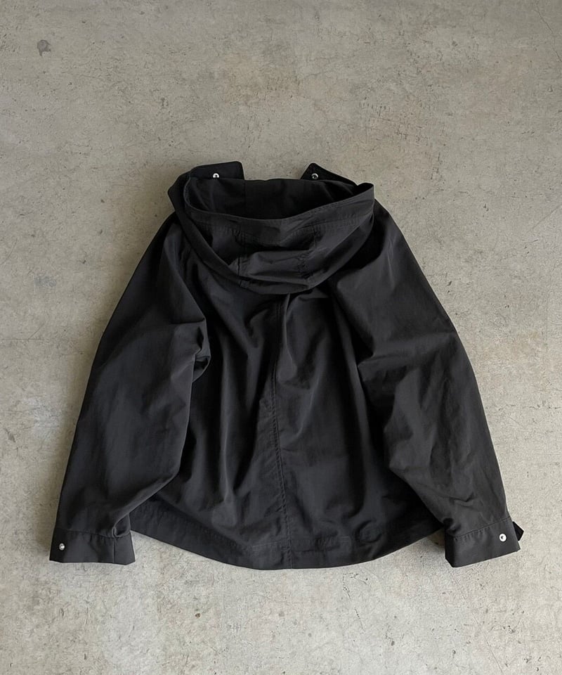 B&Y別注snow peak 中綿2WAYプルオーバー 黒 B&Y別注snow peak 中綿2WAYプルオーバー 黒