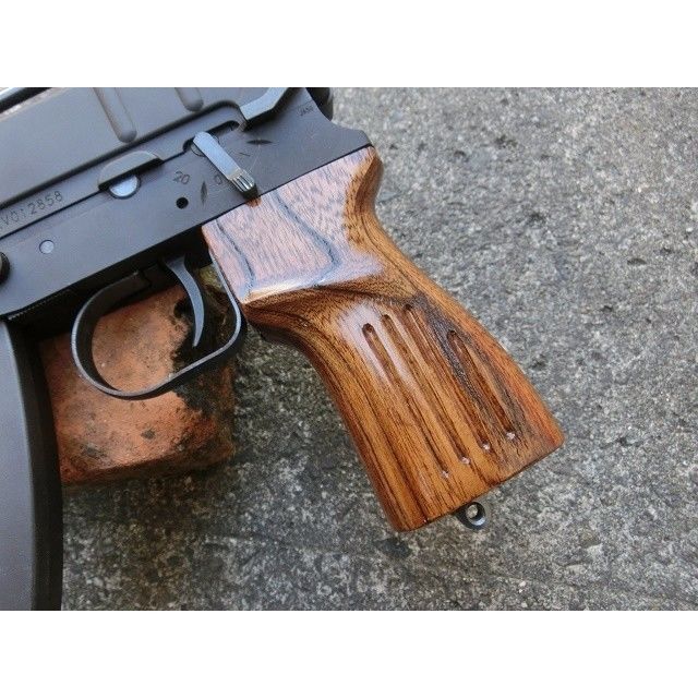 ksc Vz 61 スコーピオン　木製グリップ　美品 Spear Arms 木製グリップ KSC Vz61 GBB対応