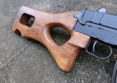受注　マルゼン　ｖｚ61用　サムホールストック製作
