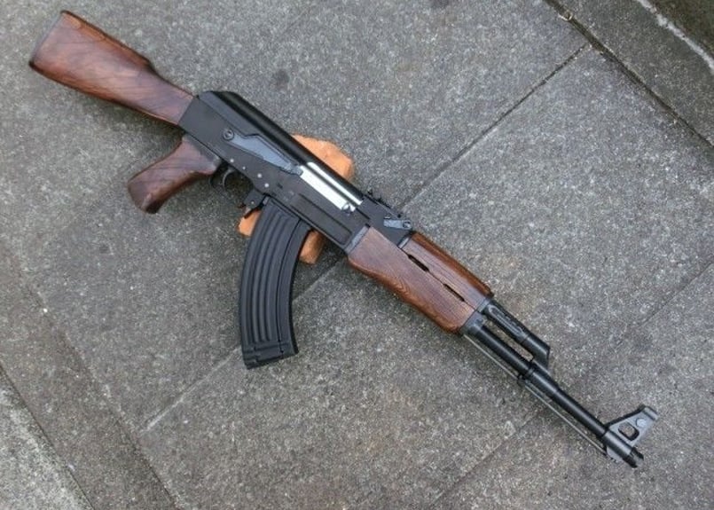 受注 マルイ次世代AK47・AKS47シリーズ用ノーマルウッドグリップ製作