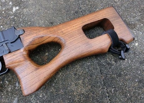 受注　マルゼン　ｖｚ61用　サムホールストック製作