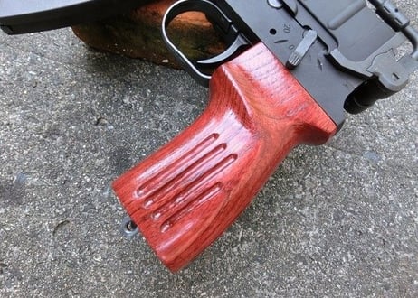 受注　KSC ｖｚ61　スコーピオン用ウッドグリップ製作