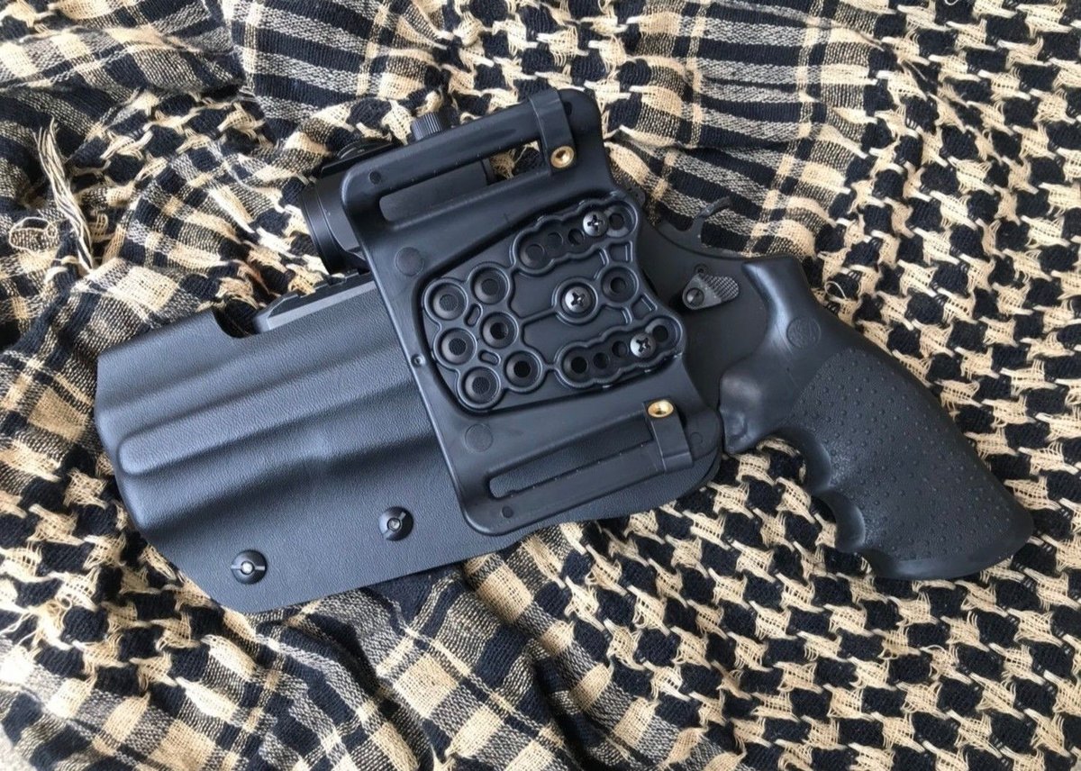 タナカ S&W M327 M&P R8 5インチ w/XC-1タイプライト用Kydex®ホルス...