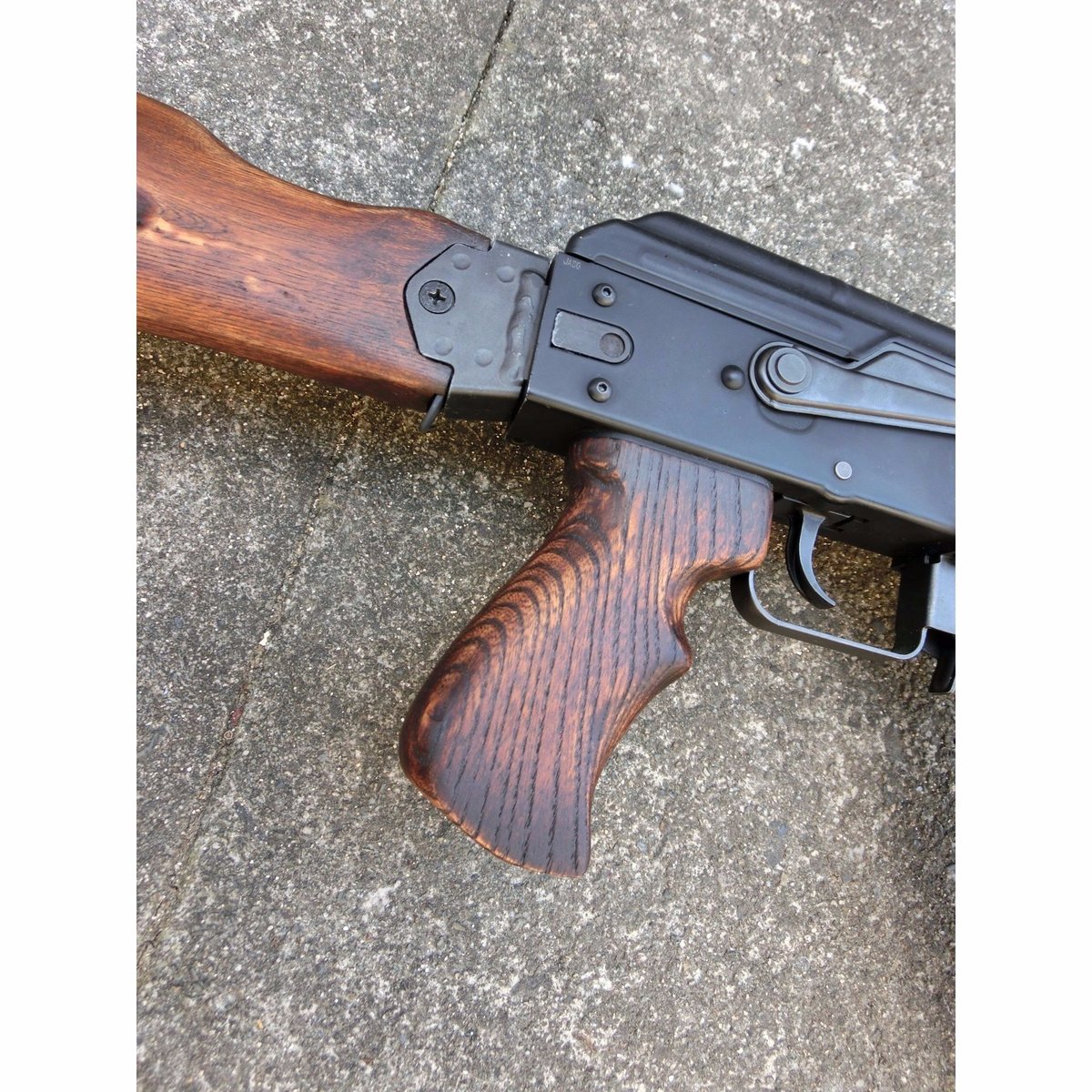 ロシア実物　AKM用ウッドピストルグリップ 実物 AK-47 TYPE 2 ウッドグリップ | Russian AK