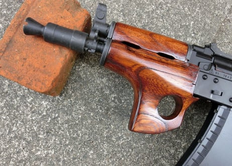 受注　次世代AKS74U用サムホールハンドガード製作
