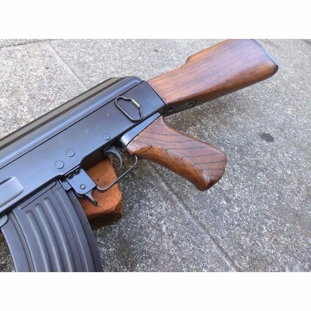 受注 マルイ次世代AK47・AKS47シリーズ用ノーマルウッドグリップ製作