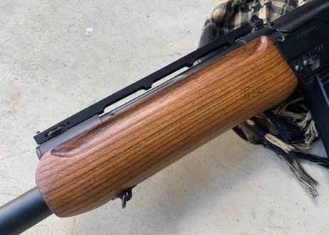 受注 東京マルイSAIGA12K用ウッドハンドガード製作