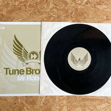 TUNE BROTHERS / Mr.Roboto