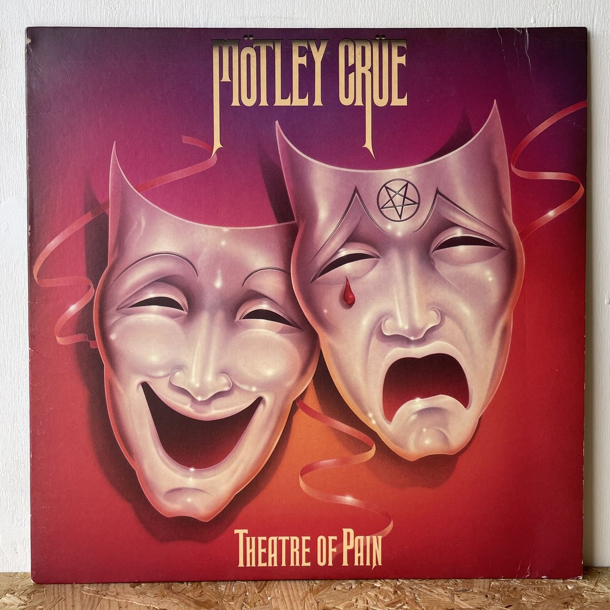MOTLEY CRUE / Theatre Of Pain | Oscillators Mer