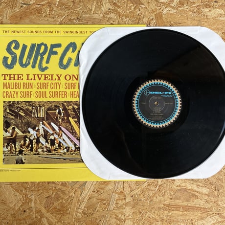 THE LIVELY ONES / Surf City