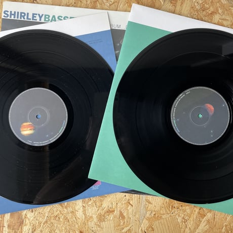 SHIRLEY BASSEY / The Remix Album...Diamonds Are Forever