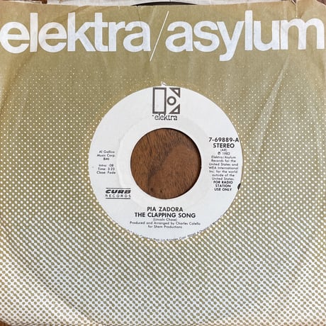 PIA ZADORA / The Clapping Song