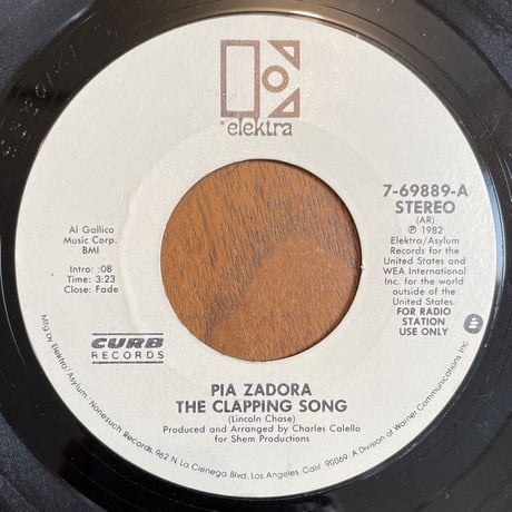 PIA ZADORA / The Clapping Song