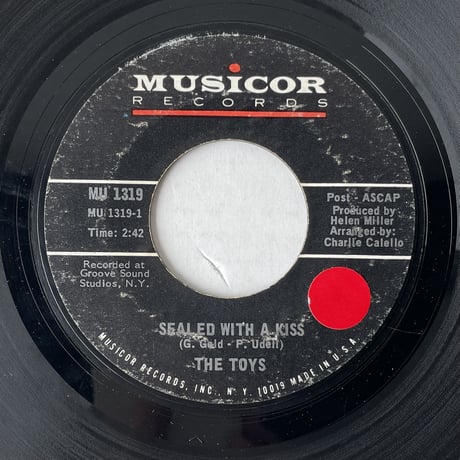 THE TOYS / Sealed With A Kiss