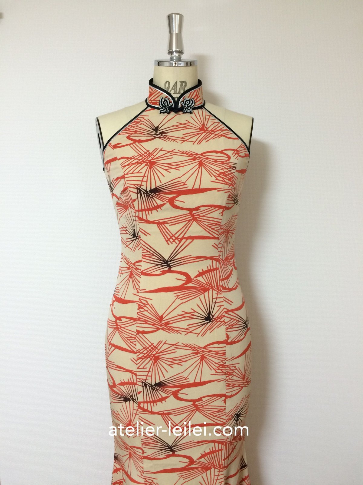 着物リメイク85番　バタフライ袖・花柄マキシ丈マーメイドドレス(裏地付き) 着物リメイク85番 バタフライ袖・花柄マキシ丈マーメイドドレス