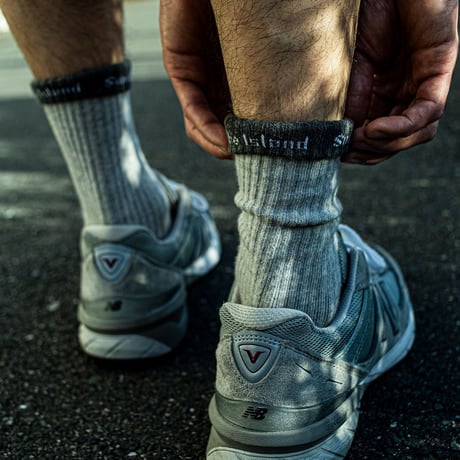 nutttyclothing × Bench / Sunday Mornig On The Isand Socks (+DL)
