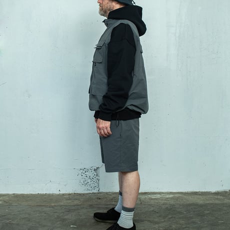 nuttyclothing × GOODWAVE / Flowing vest Charcoal grey