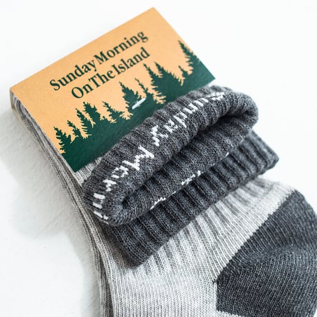 nutttyclothing × Bench / Sunday Mornig On The Isand Socks (+DL)