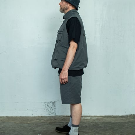 nuttyclothing × GOODWAVE / Flowing vest Charcoal grey
