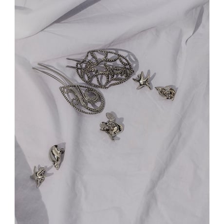 coral pin