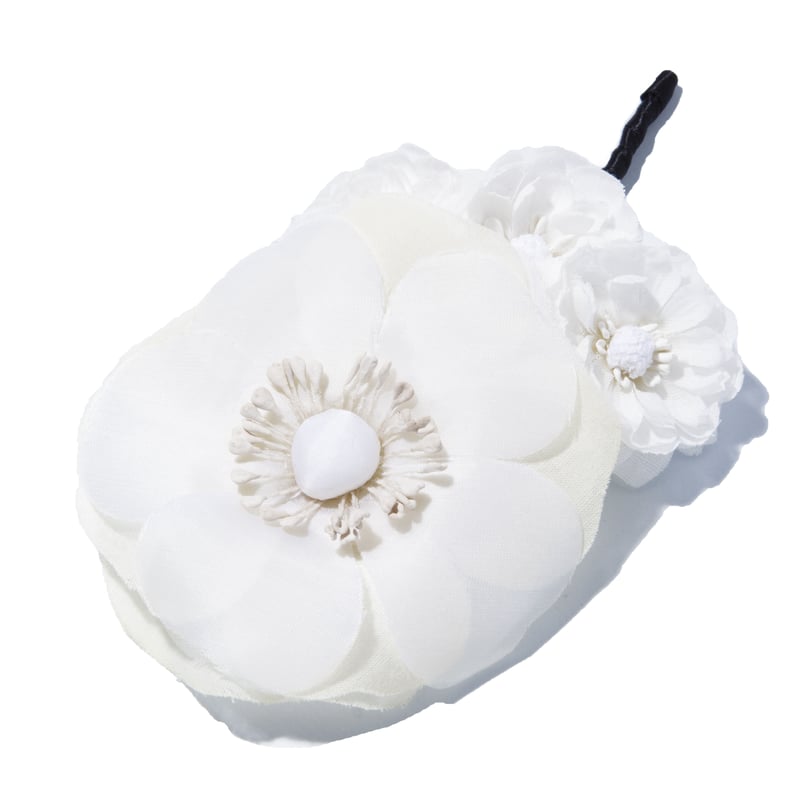 peony corsage / white,black | IRIS47 official o...
