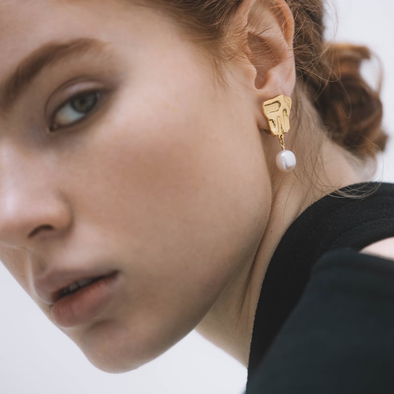 aura earring | IRIS47 official online store